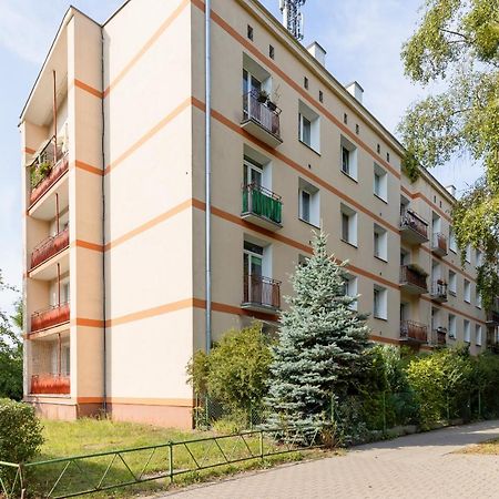 Roomy Apartment Oczapowskiego In Bielany By Noclegi Renters Varsóvia Exterior foto